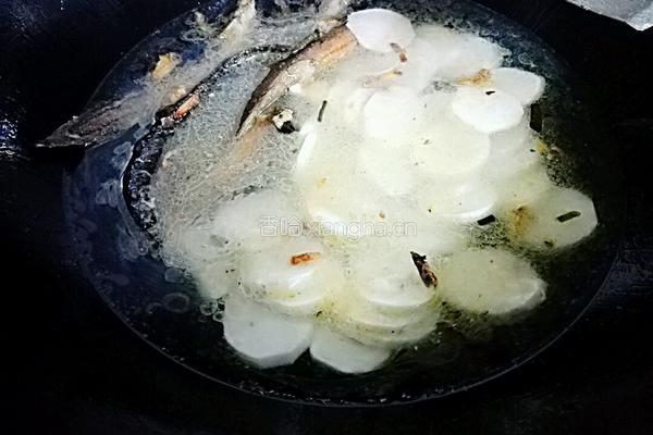 泥鳅淮山汤的做法图解8