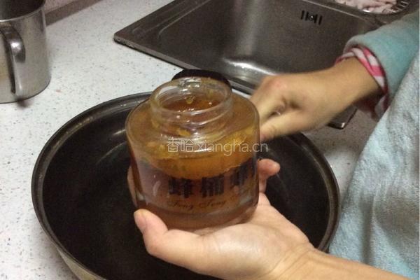 虎皮凤爪的做法图解1