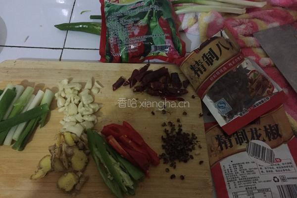 小鸡炖香菇的做法图解4