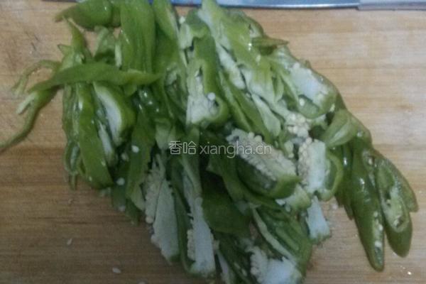 辣椒炒鸭肚的做法图解4