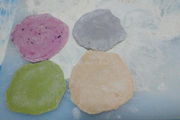 彩色素水饺的做法图解11