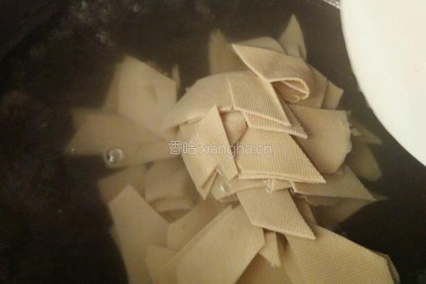 尖椒豆腐皮的做法图解3