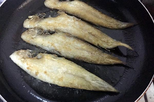 黄金煎鱼的做法图解4