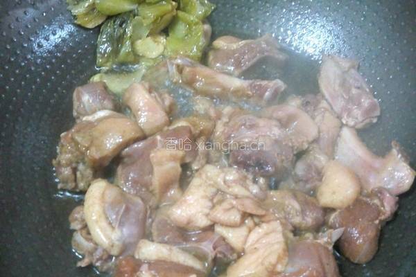 胡萝卜焖鸭肉的做法图解3