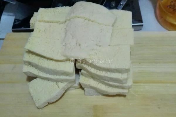 海鲜豆腐白菜砂锅的做法图解2