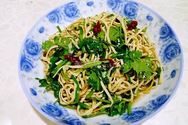 凉拌干豆腐丝的做法图解7