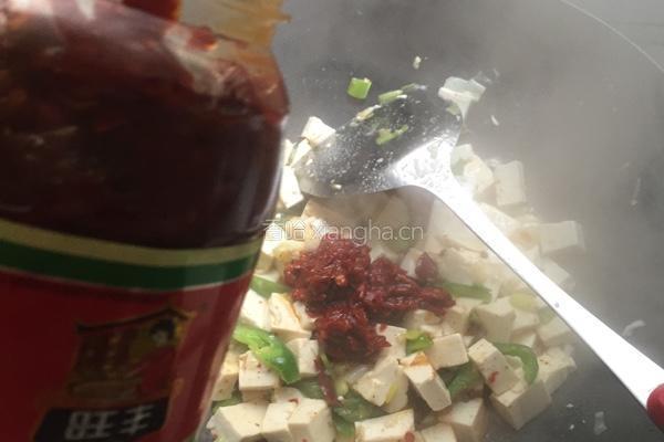 麻婆嫩豆腐的做法图解7