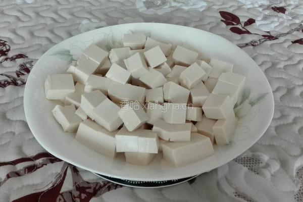 平菇烩豆腐的做法图解5