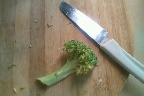 清炒西兰花的做法图解1