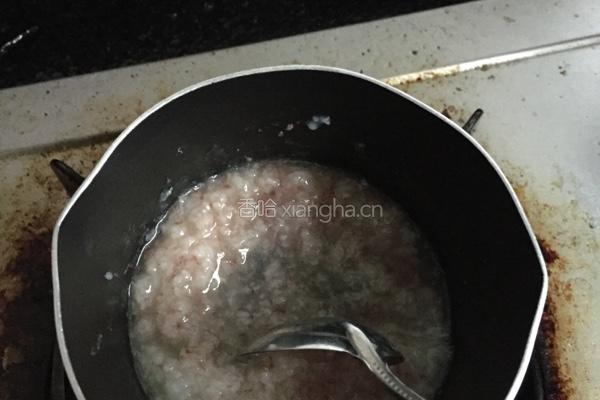 宝宝猪肝粥的做法图解3