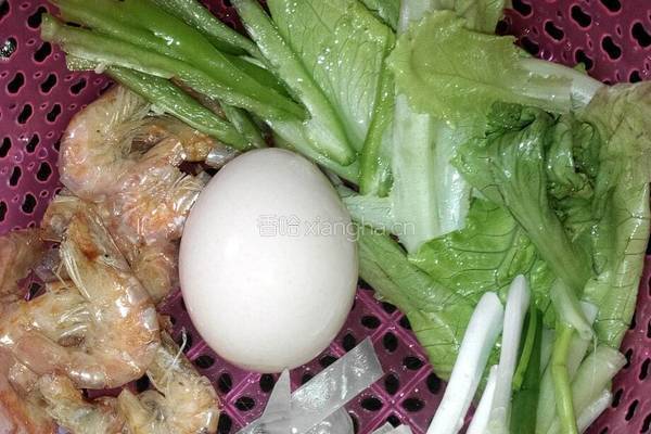 虾干炒米粉的做法图解2