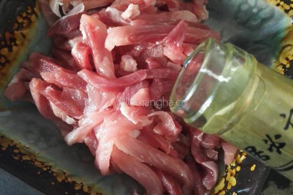 蒜黄炒肉的做法图解4