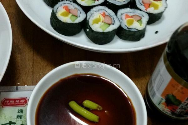 紫菜包饭的做法图解9