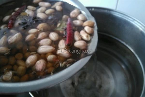 水煮五香花生米的做法图解6