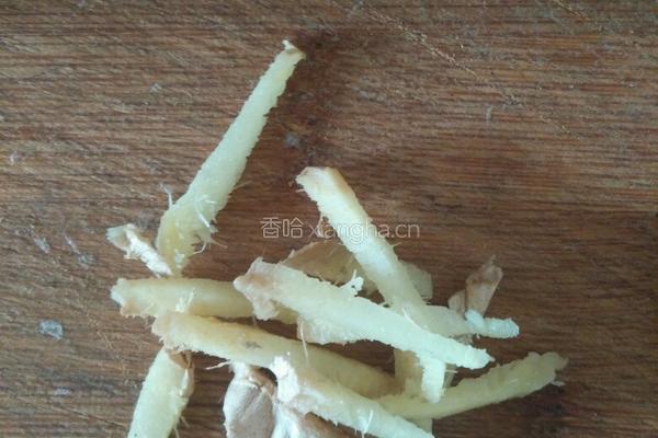 肉片炒蒜苔的做法图解3