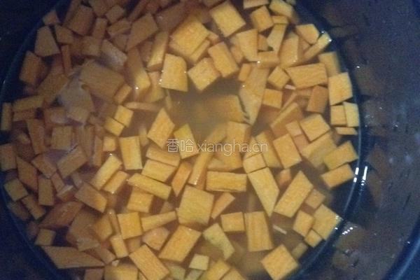 南瓜小米粥的做法图解3