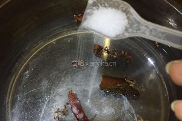 泡椒凤爪的做法图解4