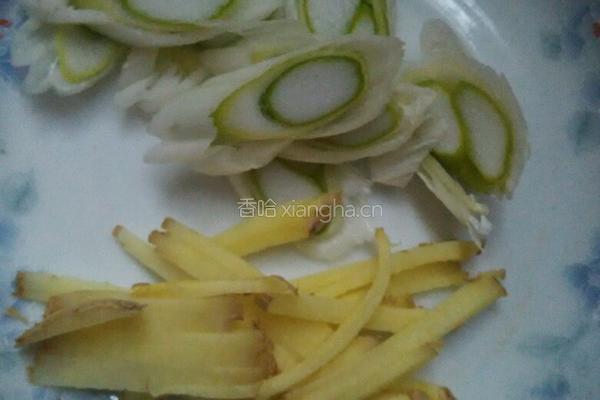 肉片松蛾炖山药的做法图解4