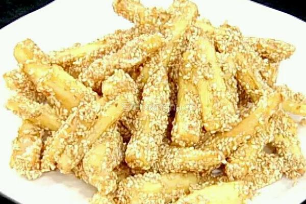 芝麻红薯条的做法图解6