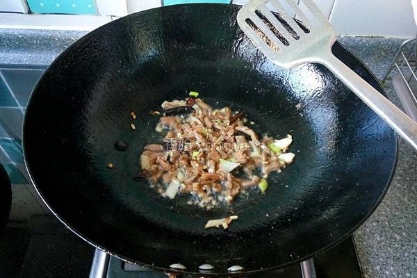 干煸豆角的做法图解4
