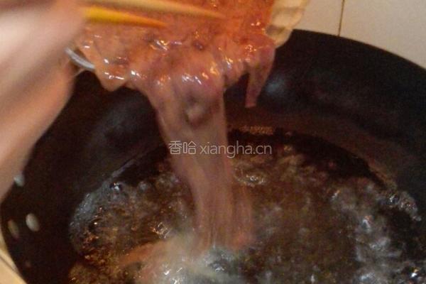 腊八蒜炒猪肝尖的做法图解2