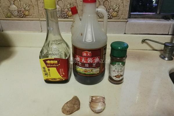 卤鸡翅鸡爪的做法图解2