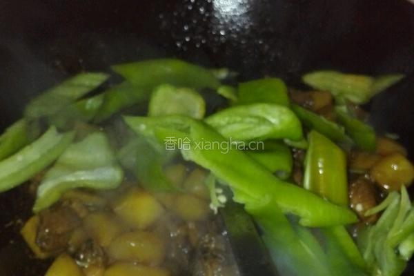 辣土豆炒鸡的做法图解4
