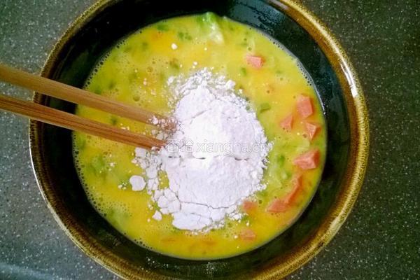槐花鸡蛋饼的做法图解4