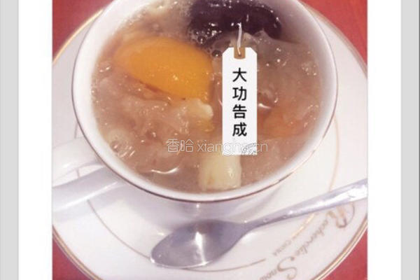 冰糖枇杷银耳百合汤的做法图解7
