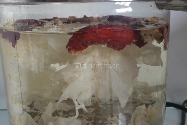 红枣银耳汤的做法图解4