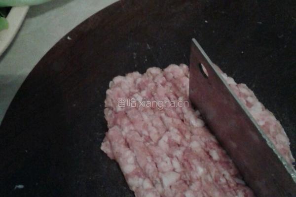 瘦肉蒸香菇的做法图解1