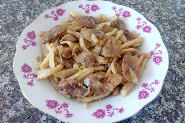 腊肠炒沙葛丝的做法图解5