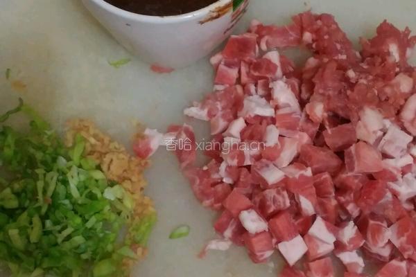 老北京炸酱面的做法图解1