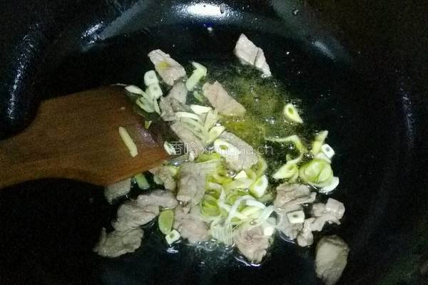 木耳炒牛肉的做法图解4