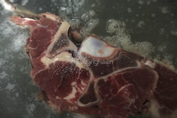 石笋牛肉汤的做法图解1
