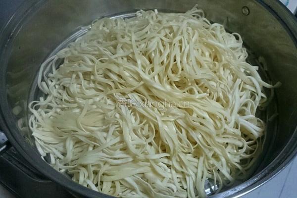 豆角炒肉卤面的做法图解10