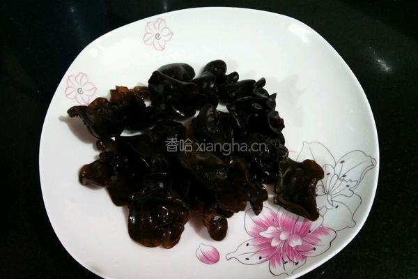 山药木耳蔬菜的做法图解2