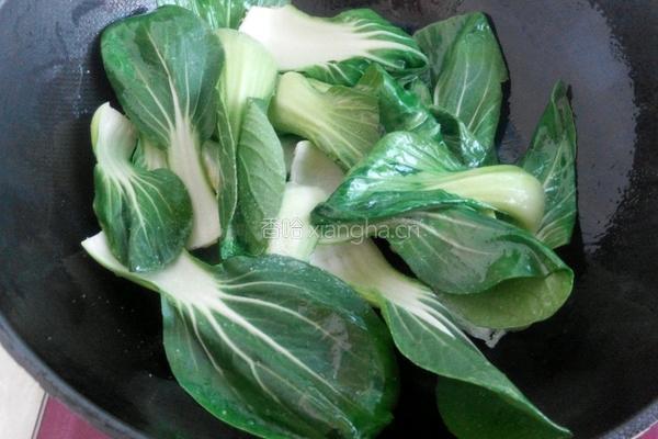 香菇炒油菜的做法图解2