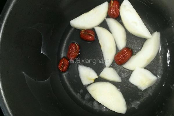 冰糖红枣炖雪梨的做法图解4