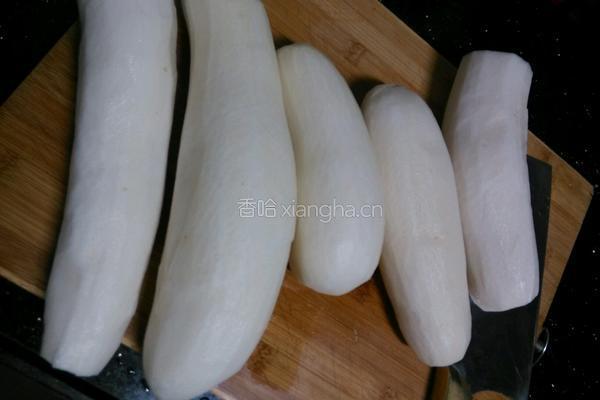 糖醋萝卜的做法图解1