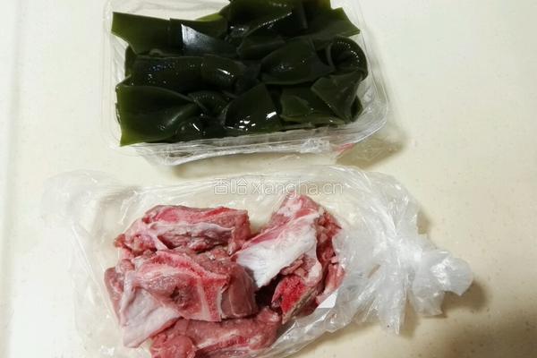 海带扇骨老火汤的做法图解1