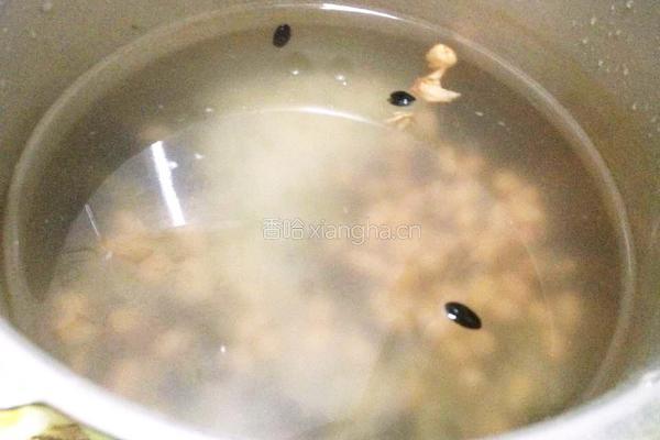 粗粮茶粥的做法图解4