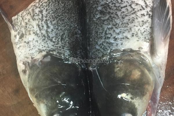 鱼头豆腐煲的做法图解2