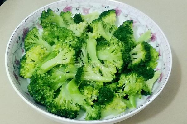 肉末淋西兰花的做法图解4