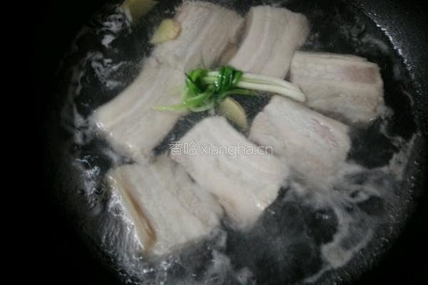 南乳红烧肉的做法图解4