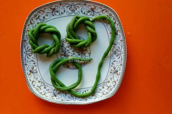 豇豆香菇蒸肉的做法图解3