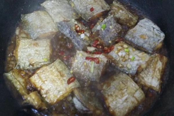 糖醋带鱼的做法图解6