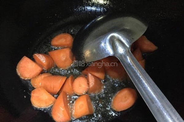 胡萝卜板栗排骨的做法图解8