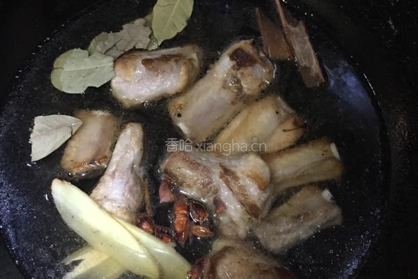 胡萝卜板栗排骨的做法图解9