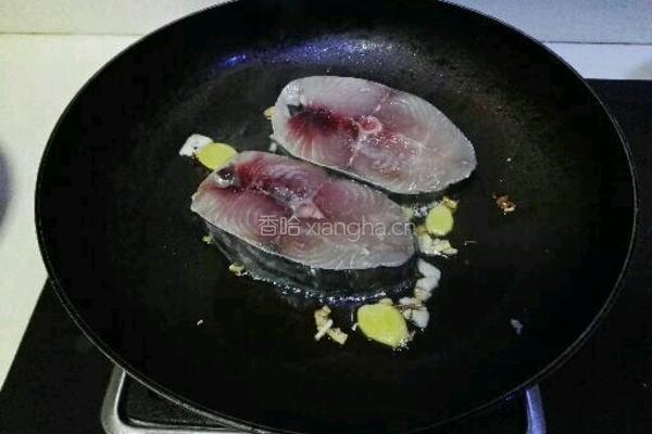 香煎马鲛鱼的做法图解7